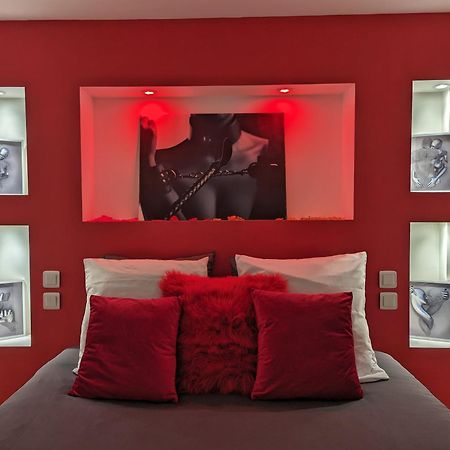 Love Room Perpignan avec Jacuzzi pour une Escapade en Amoureux Villeneuve-de-la-Raho Extérieur photo